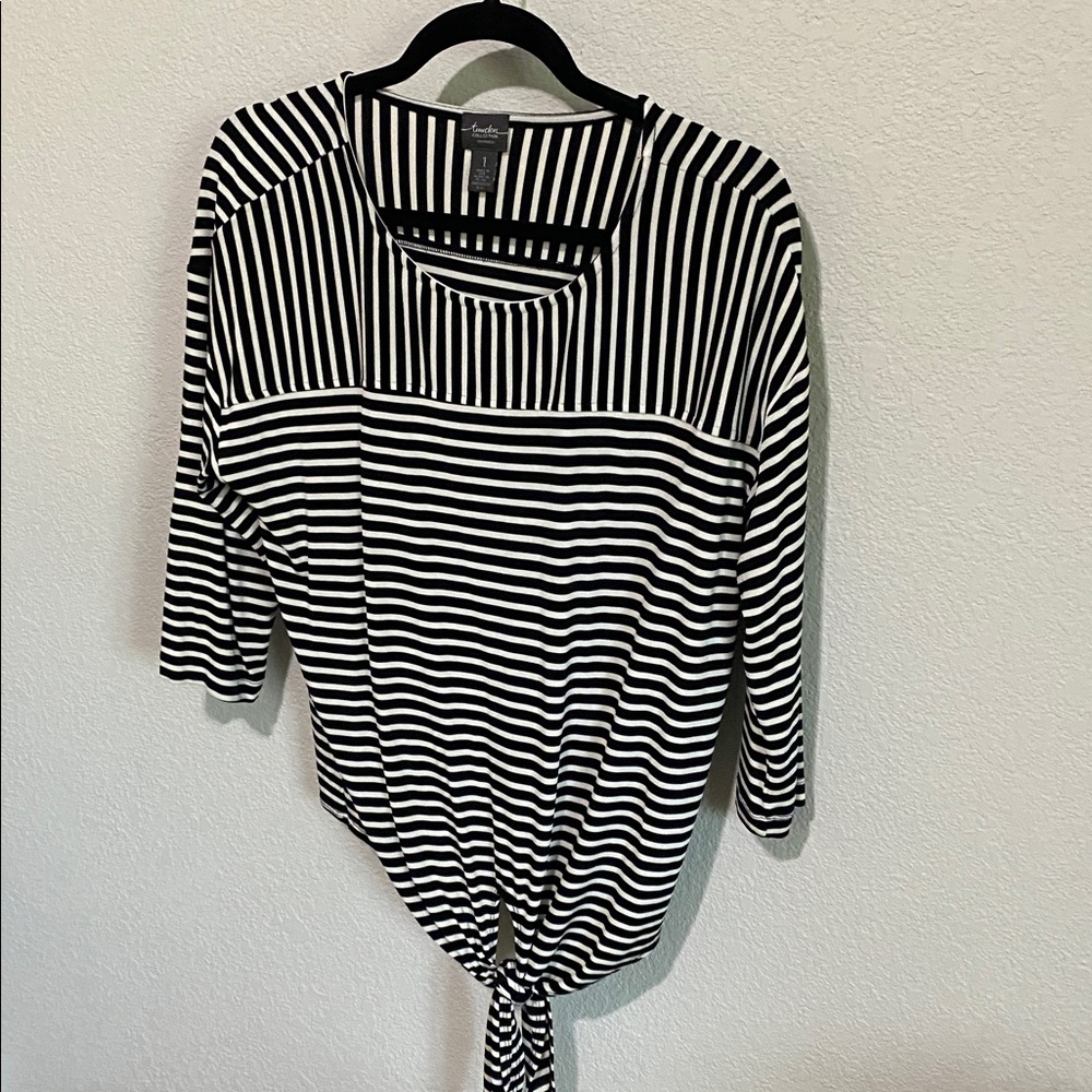 ✈️ Chico travelers collection striped shirt. This would be great for traveling